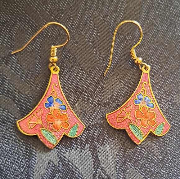 3/$20 Vintage Earrings - Picture 1 of 4